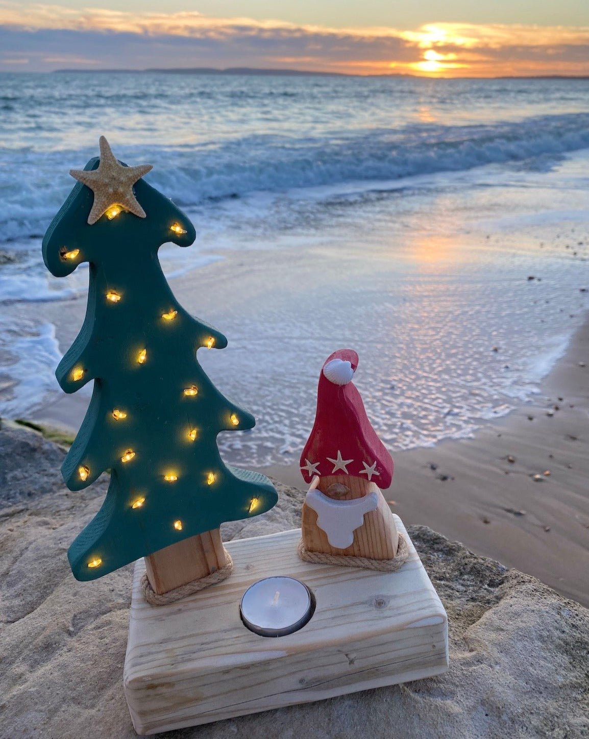 Driftcraft Christmas Tree with lights and Santa with Tealight - Drift Craft by Jo