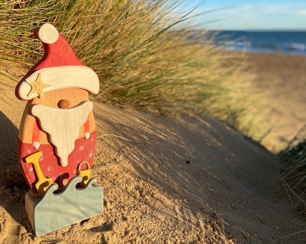 Driftcraft Christmas - Santa with Bucket and Spade - Drift Craft by Jo