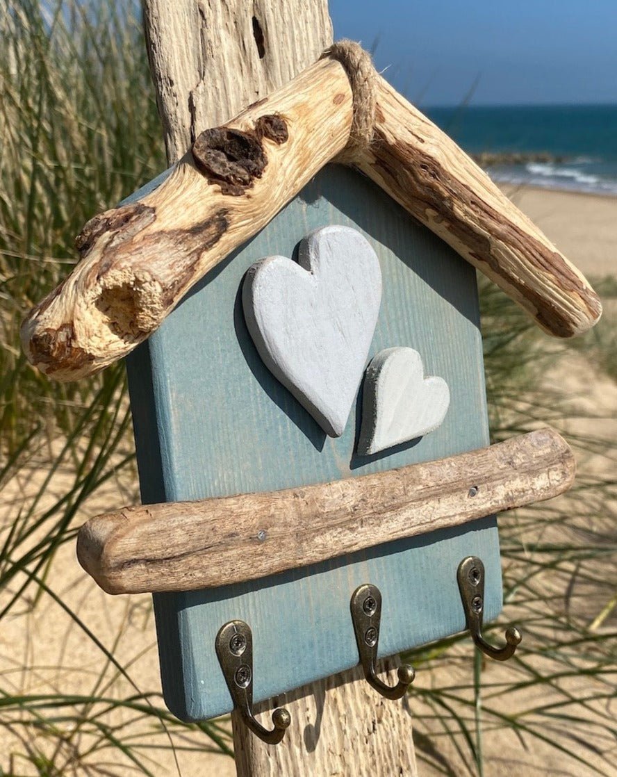 Driftwood Beach Hut Key Hooks - Aqua with Hearts - Drift Craft by Jo