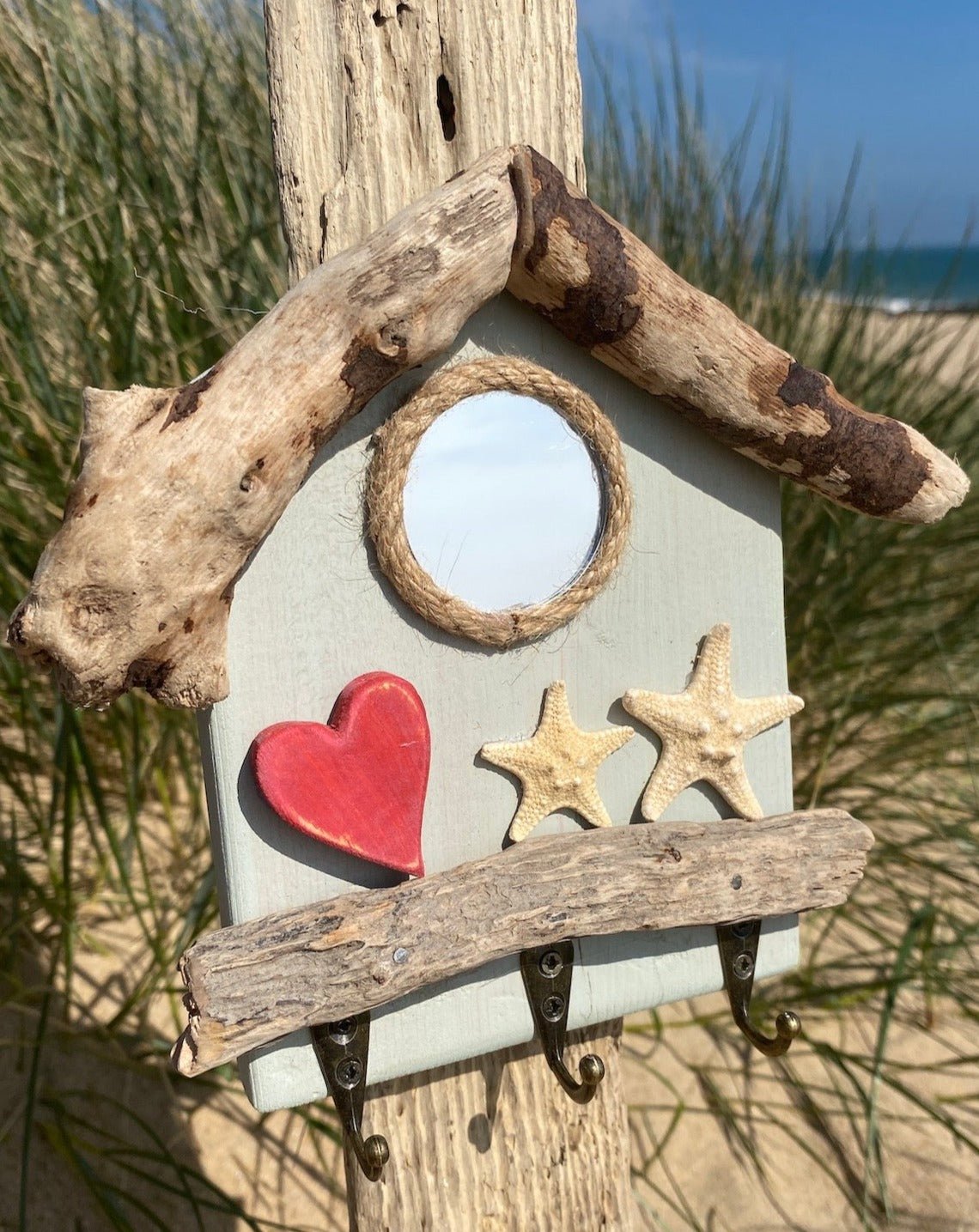 Driftwood Beach Hut Key Hooks - Light Green with Heart and Starfish - Drift Craft by Jo