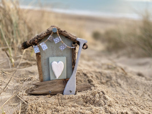 Driftwood Mini Beach Hut Key Hooks - Green Paddle and Bunting - Drift Craft by Jo