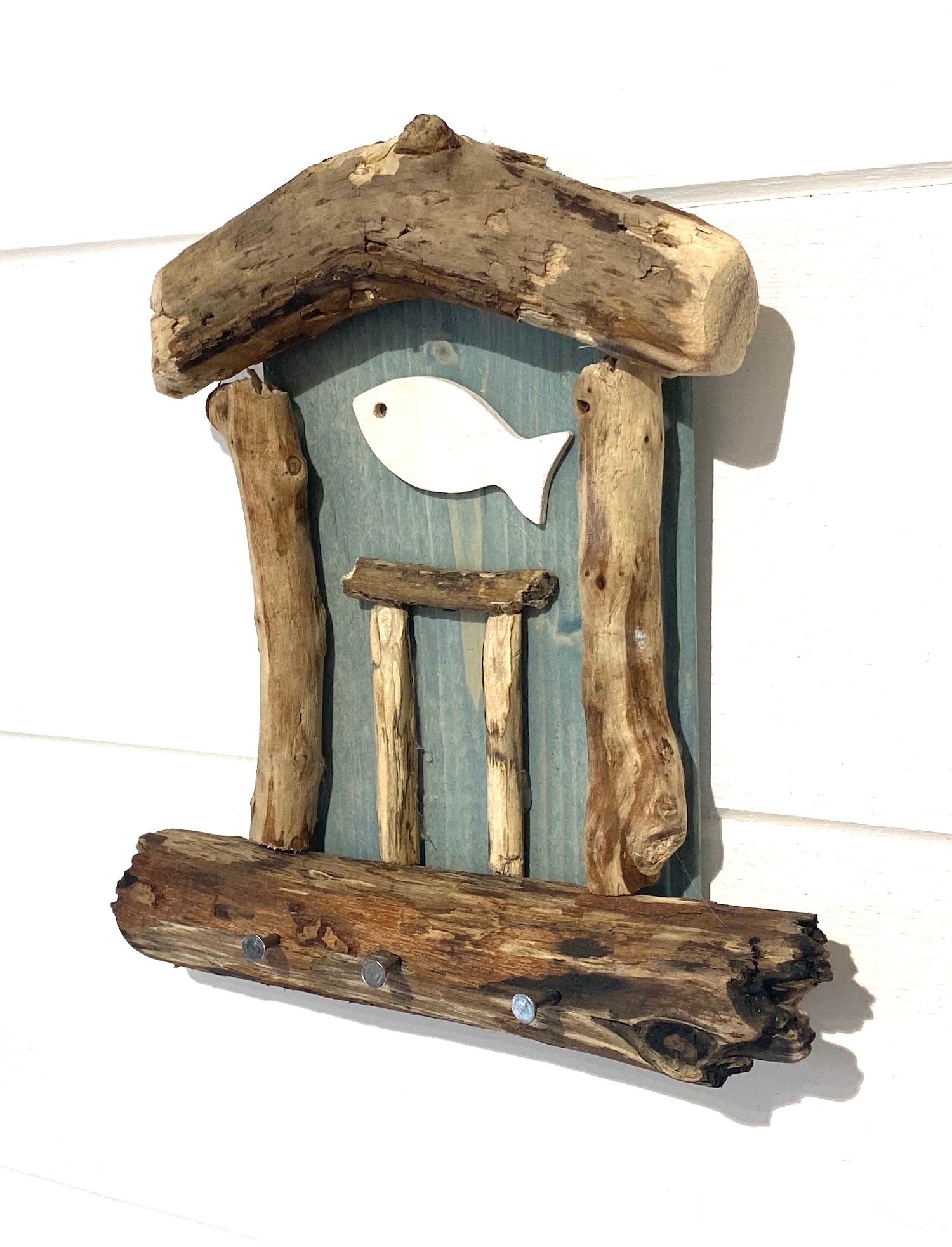 Driftwood Mini Beach Hut with Key Hooks - Drift Craft by Jo