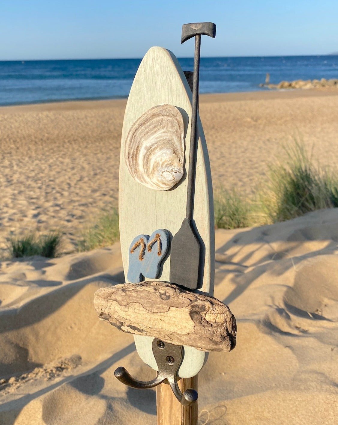 Paddleboard Driftwood Key hooks - Green with Flip Flops and Shell - Drift Craft by Jo